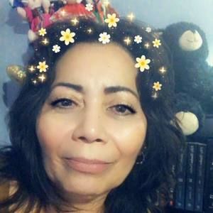 Meet your Posher, Miriam